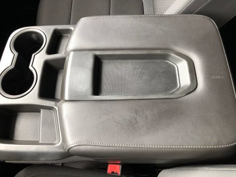 Used 2020 Chevrolet Silverado 1500 Custom w/ Custom Value Package AWD/4WD image 19