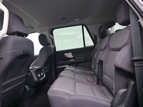 Certified 2025 Ford Expedition Max Active AWD/4WD image 5
