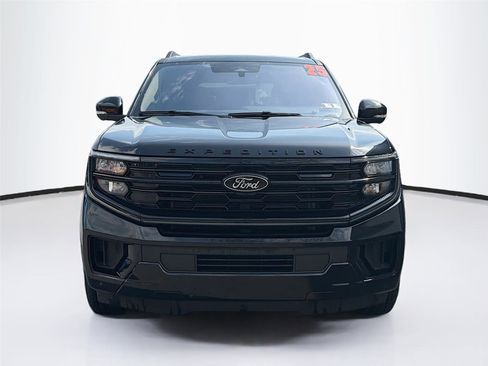 Used 2025 Ford Expedition Platinum w/ Stealth Appearance Package image 2