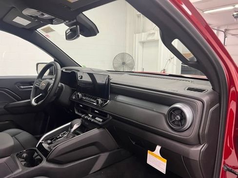 New 2026 Chevrolet Colorado LT w/ LT Convenience Package AWD/4WD image 21