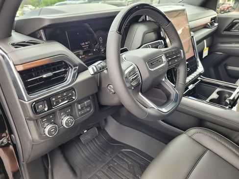 New 2026 GMC Yukon Denali w/ Denali Reserve Package AWD/4WD image 21