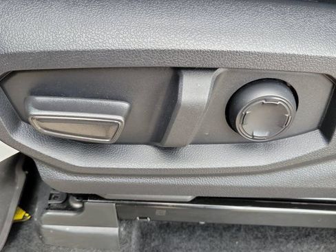 Used 2025 Toyota Tacoma TRD Pro AWD/4WD image 23