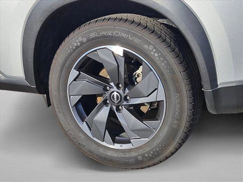 Used 2024 Nissan Rogue SV image 20