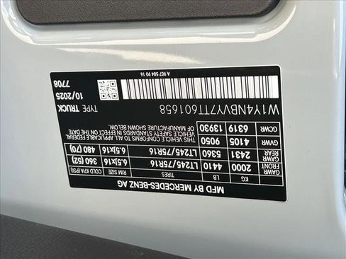 Used 2026 Mercedes-Benz Sprinter 2500 image 18