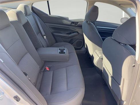 Used 2023 Nissan Altima 2.5 SV image 30