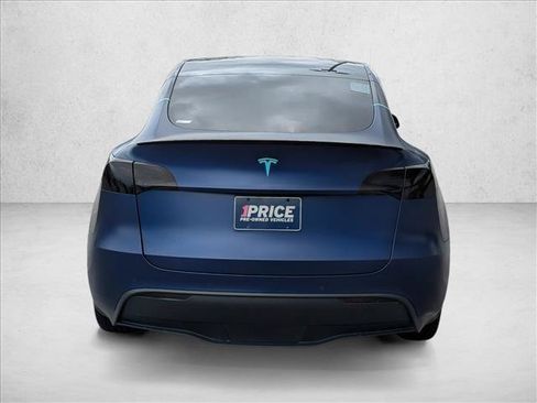 Used 2021 Tesla Model Y Long Range AWD/4WD image 6