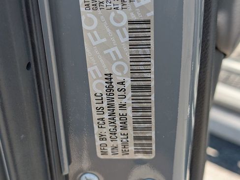 Used 2021 Jeep Wrangler Sport AWD/4WD image 27