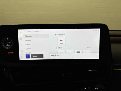 Used 2023 Lexus ES 350 w/ Accessory Package (Z2) FWD image 23