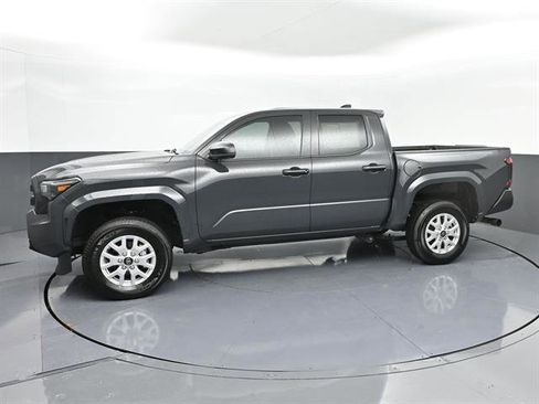 Certified 2026 Toyota Tacoma SR RWD image 28