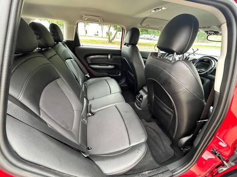 Used 2017 MINI Cooper Clubman S image 13