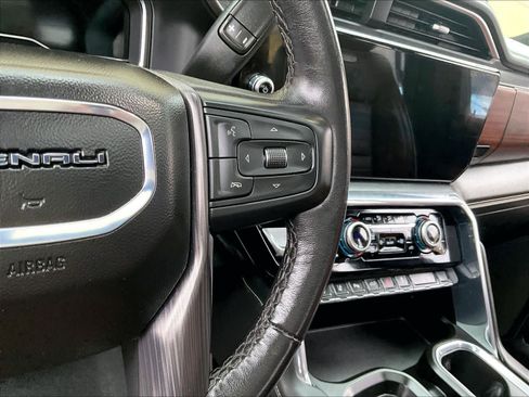 Used 2024 GMC Sierra 2500 Denali Ultimate image 24