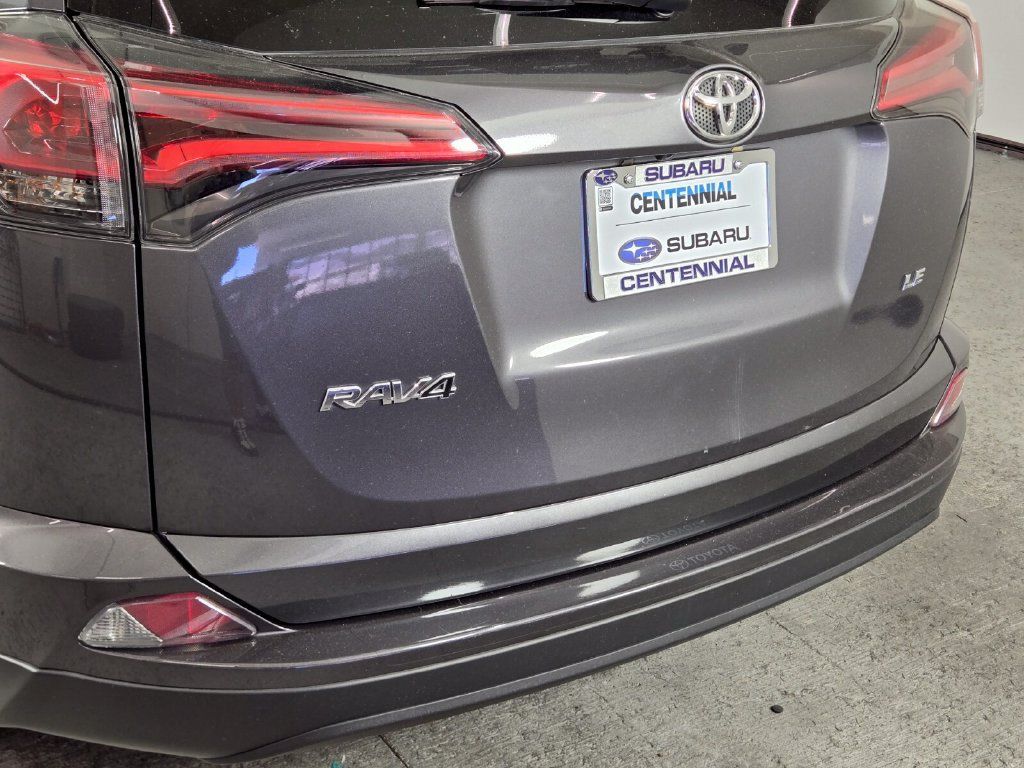 Used 2018 Toyota RAV4 LE w/ Carpet Mat Package FWD image 7