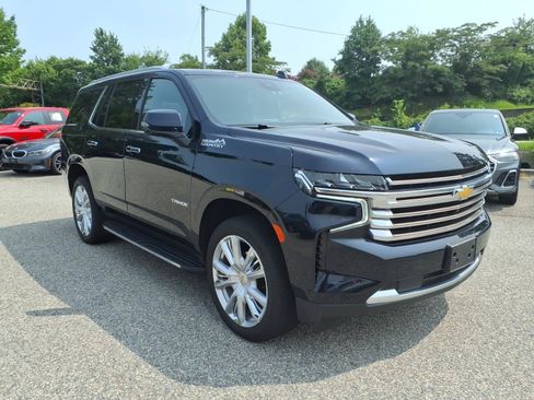 Used 2023 Chevrolet Tahoe High Country AWD/4WD image 4