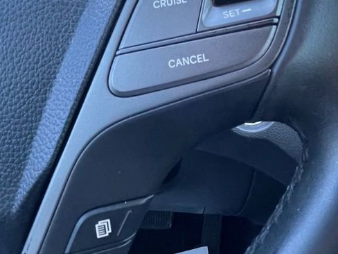 Used 2017 Hyundai Santa Fe Sport FWD image 24