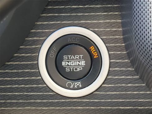 Used 2019 RAM 2500 Limited image 26