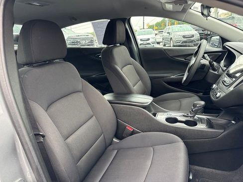 Used 2023 Chevrolet Malibu LT FWD image 19