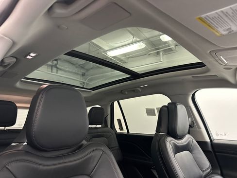New 2026 Lincoln Aviator Reserve image 13