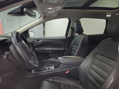 Used 2019 Ford Escape Titanium image 13