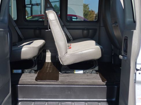 Used 2014 Chevrolet Express 1500 LT w/ LT Preferred Equipment Group image 17