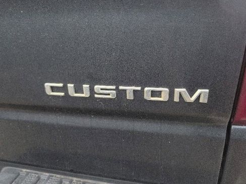 Used 2020 Chevrolet Silverado 1500 Custom w/ Custom Convenience Package RWD image 10