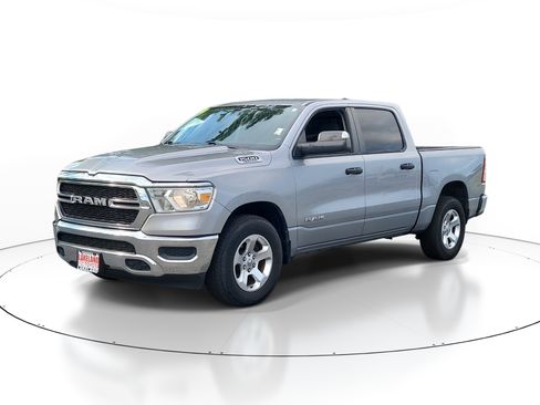 Used 2019 RAM 1500 Tradesman RWD image 3