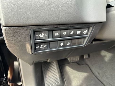 New 2026 Toyota Tundra Platinum image 38