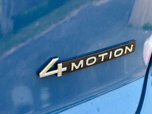 Used 2025 Volkswagen Atlas Cross Sport SE image 16