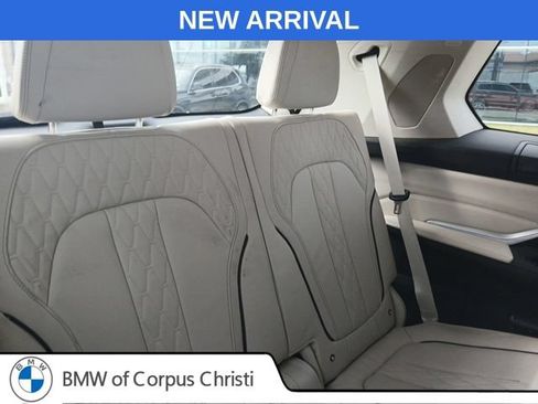 Used 2020 BMW X7 xDrive40i w/ Premium Package AWD/4WD image 12