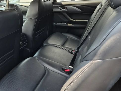 Used 2018 MAZDA CX-9 Touring FWD image 9