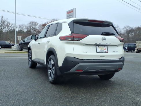 Used 2023 Nissan Rogue SV AWD/4WD image 6