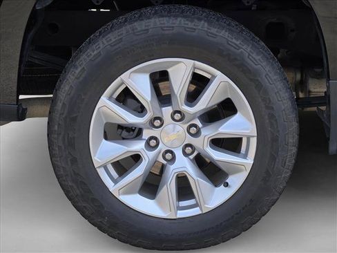 Used 2022 Chevrolet Silverado 1500 Custom RWD image 22