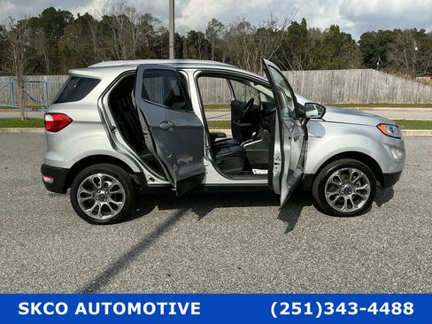 Used 2021 Ford EcoSport Titanium image 32