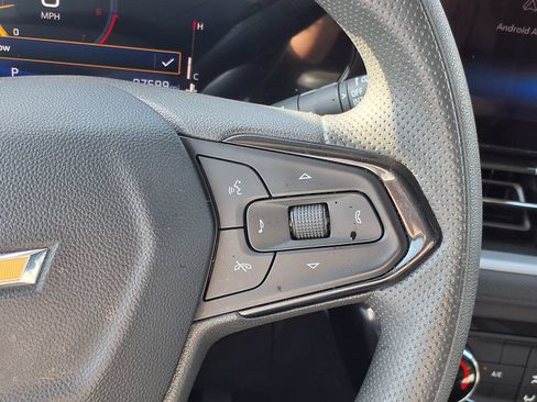 Used 2025 Chevrolet TrailBlazer LT FWD image 30