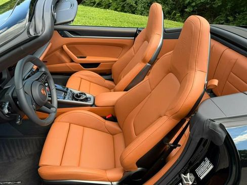 Used 2026 Porsche 911 Carrera RWD image 41