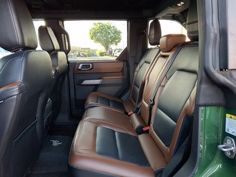 Used 2023 Ford Bronco Outer Banks AWD/4WD image 10