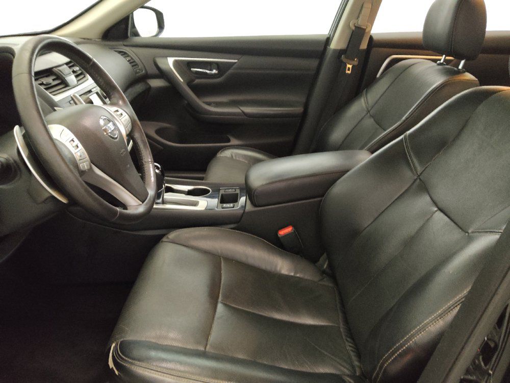 Used 2016 Nissan Altima 3.5 SL FWD image 17
