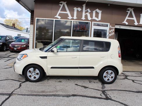 Used 2010 Kia Soul ! image 6