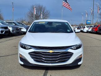 Used 2024 Chevrolet Malibu LT video 2