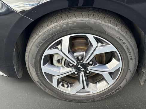 Used 2019 Kia Forte LXS FWD image 10