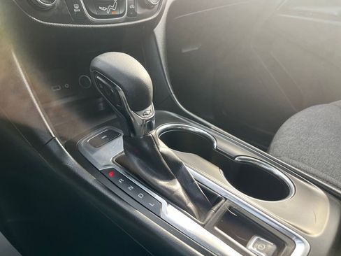 Used 2022 Chevrolet Equinox LT image 29