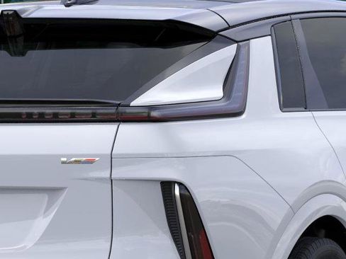 New 2026 Cadillac Lyriq V w/ Exterior Carbon Fiber Package image 11