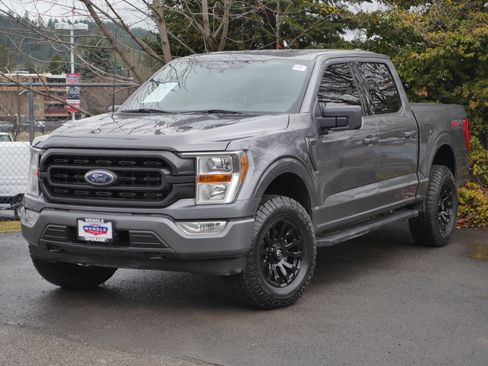 Certified 2021 Ford F150 XLT w/ Equipment Group 301A Mid image 2