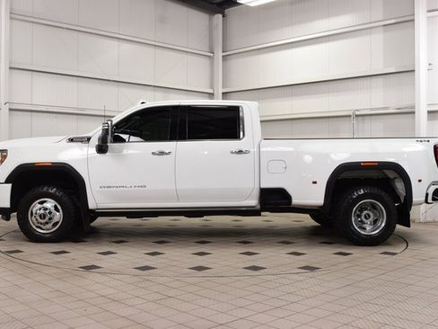 Used 2023 GMC Sierra 3500 Denali w/ Denali Ultimate Package image 4
