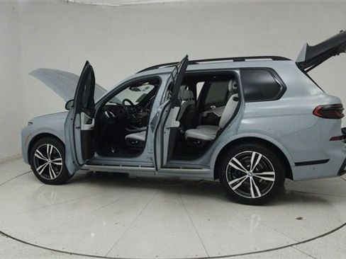 Used 2026 BMW X7 xDrive40i image 11