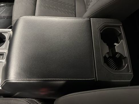Used 2018 Ford F150 XLT w/ Equipment Group 302A Luxury AWD/4WD image 21