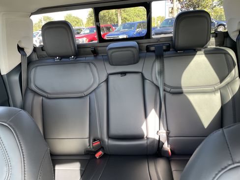 New 2025 Ford Maverick Lariat w/ Black Appearance Package image 14