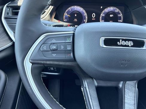 New 2026 Jeep Grand Cherokee L Limited RWD image 16