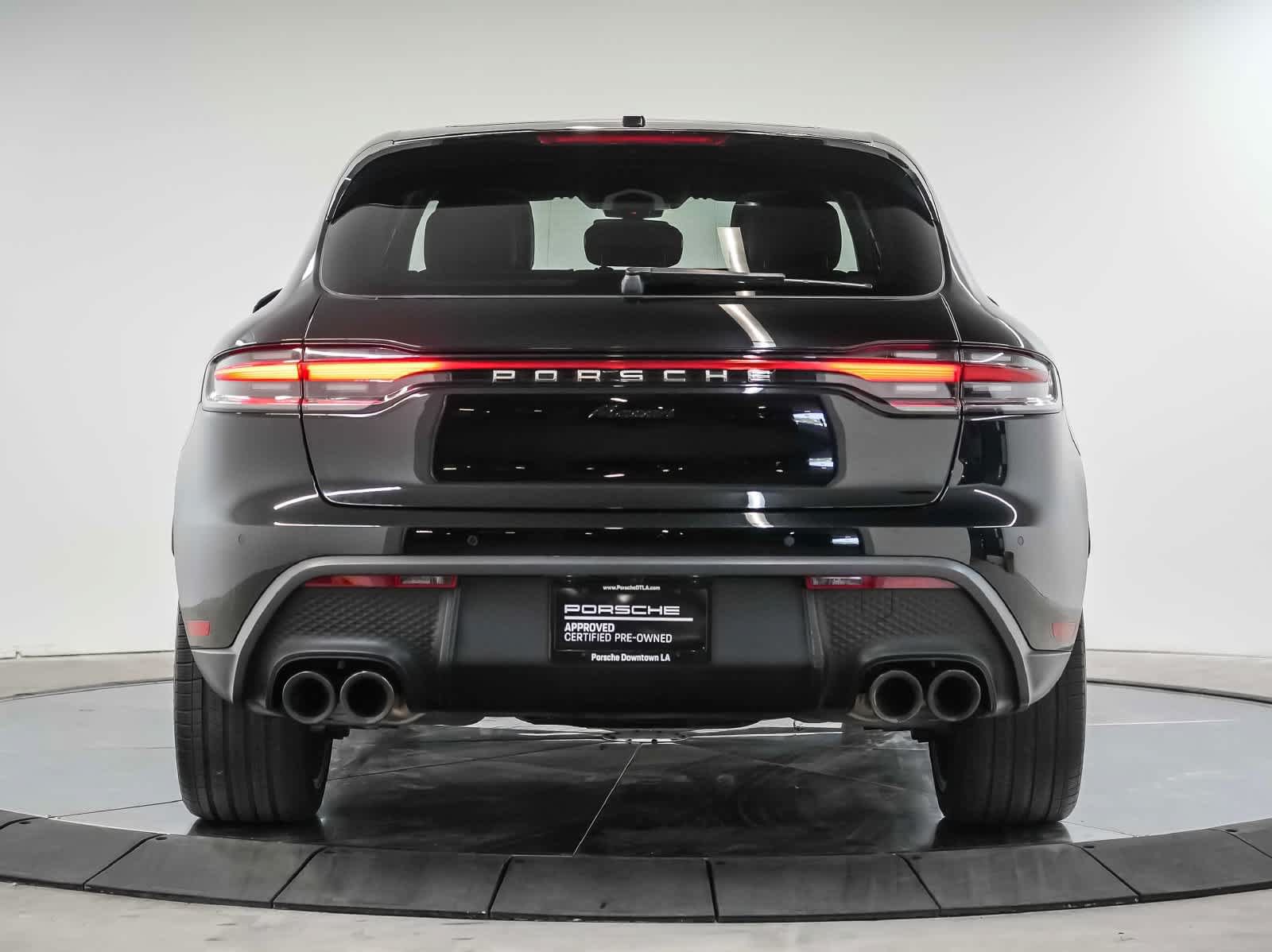 Used 2023 Porsche Macan AWD/4WD image 10