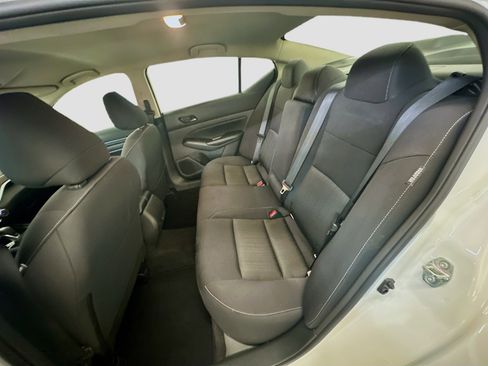 Used 2025 Nissan Altima 2.5 SV image 28