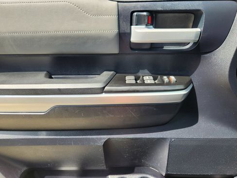 Used 2016 Toyota Tundra Limited w/ Limited Premium Package image 22